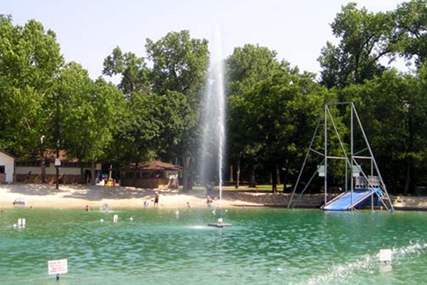Geyser at Burger Lake