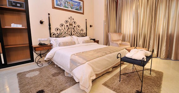 Guest Room at the Best Western Hotel Colombe