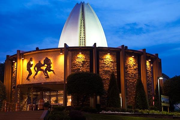 pro football hall of fame in Canton, OH