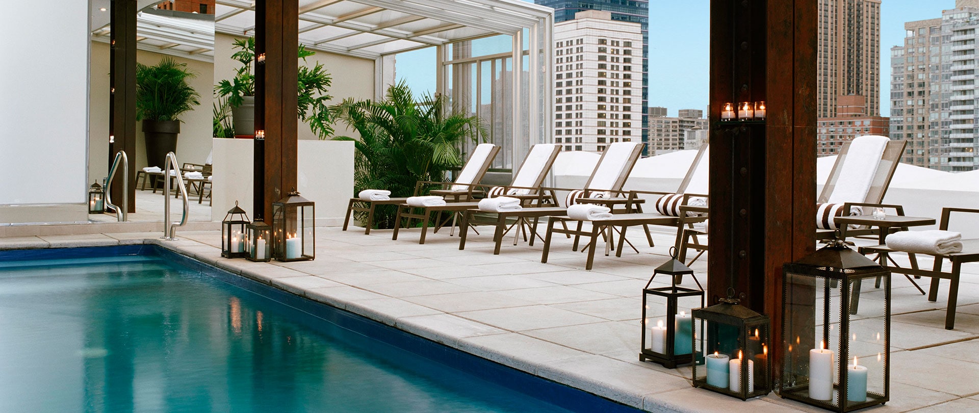 Roof top pool Empire Hotel
