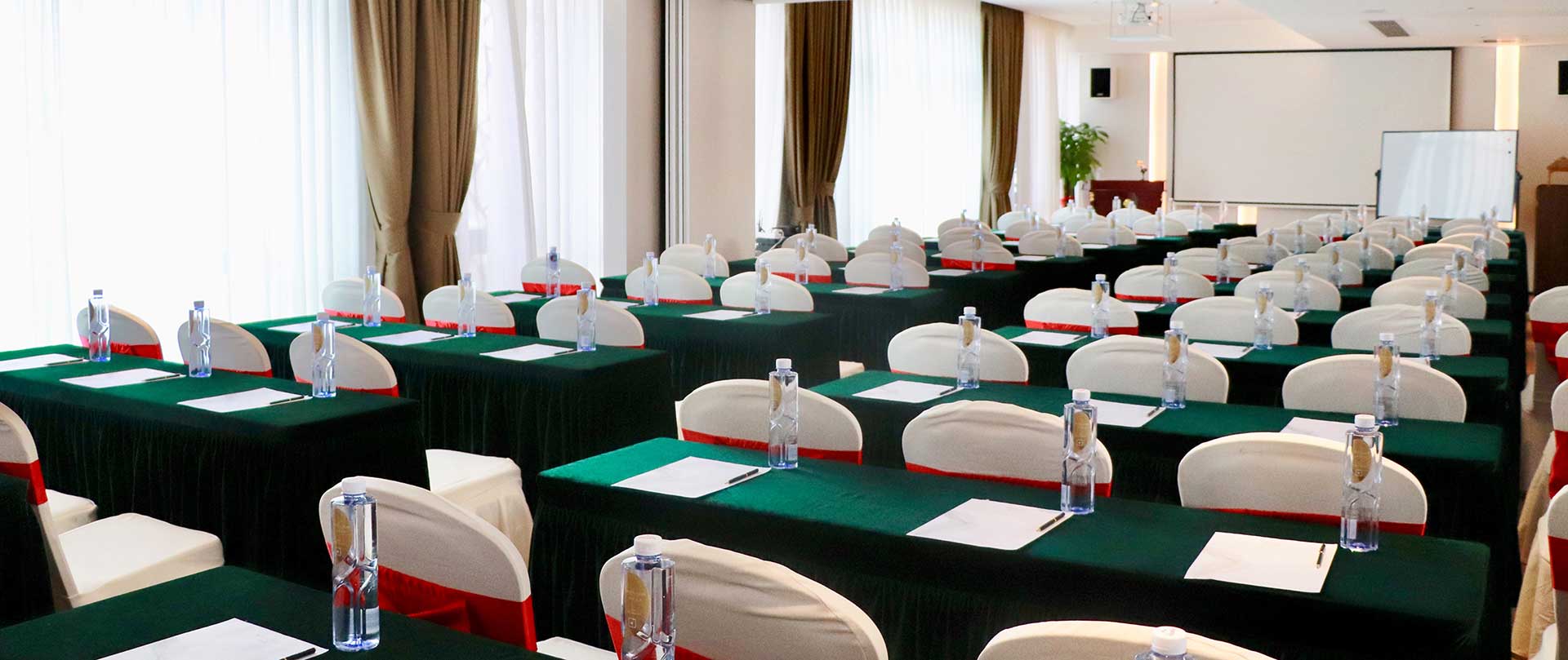 Virtuous World Hotel Meeting Room, Foshan